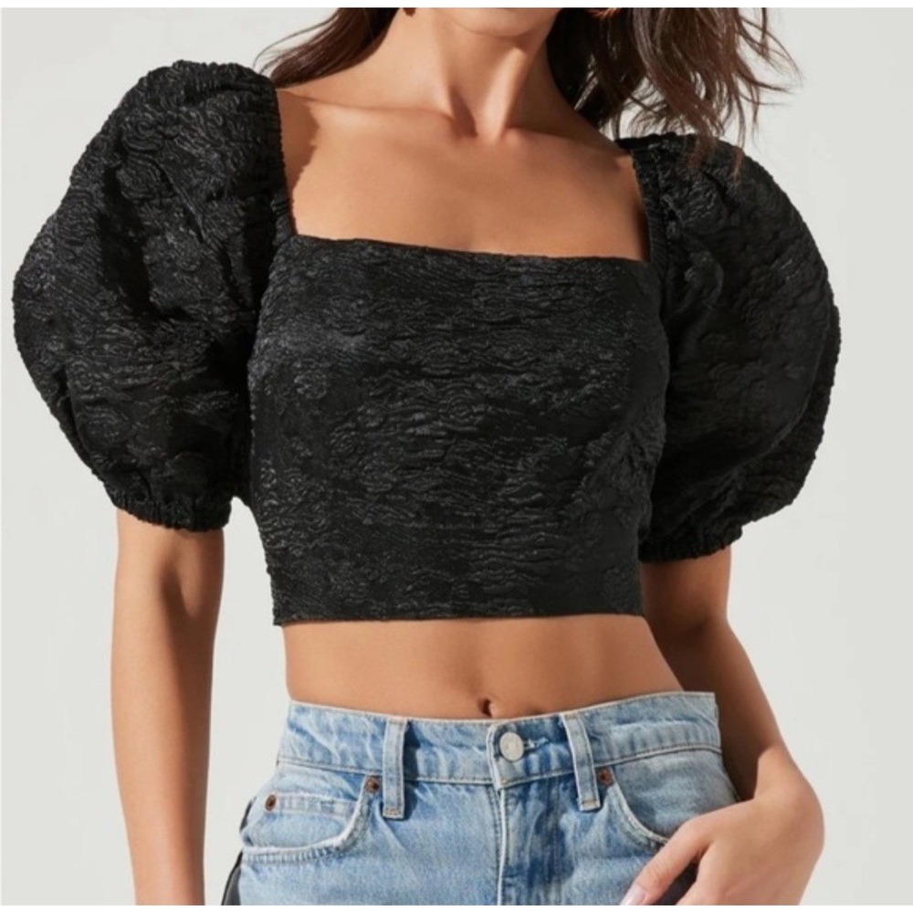 ASTR The Label Black Puff Sleeve Textured Crop Top Cottagecore Coquette Size S